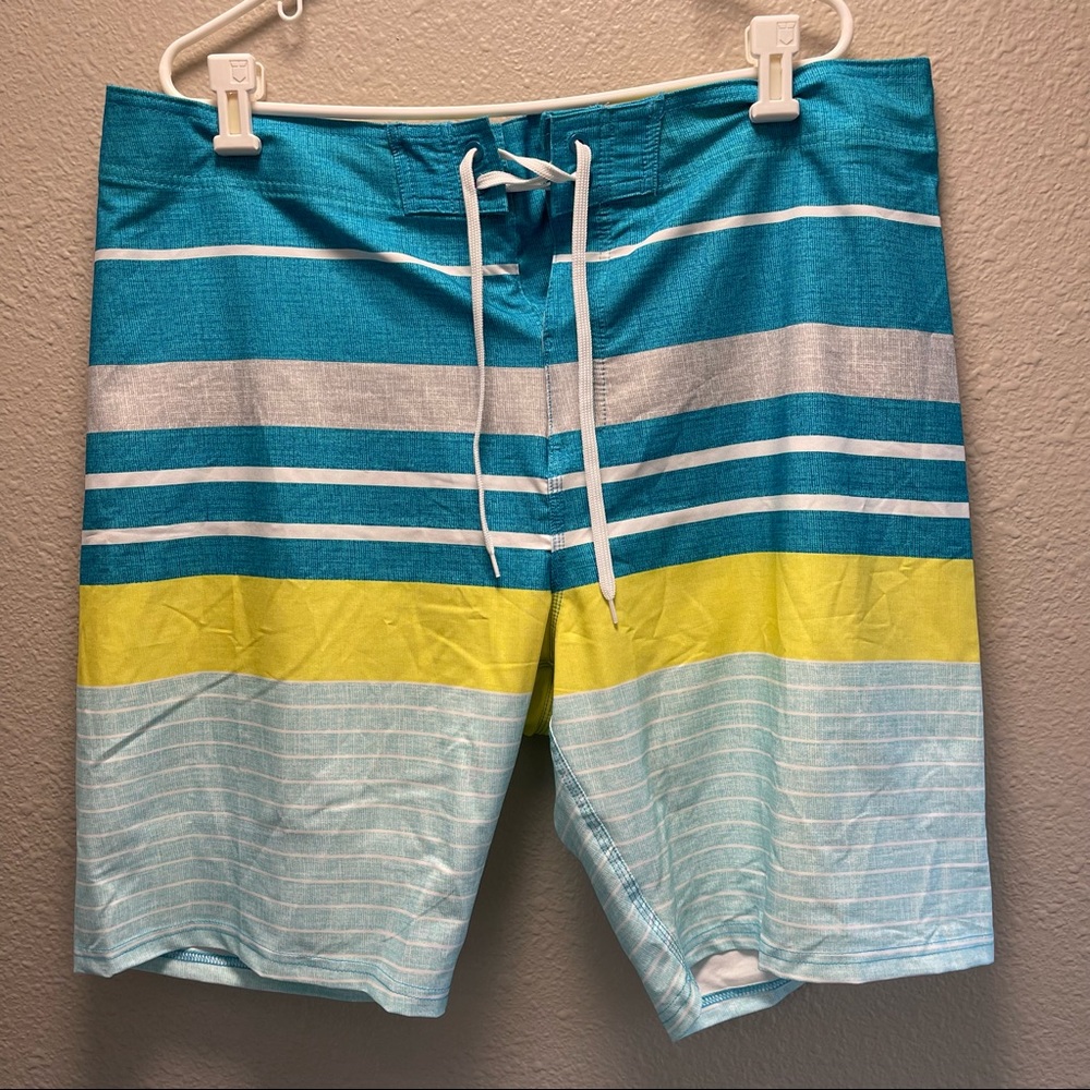 Old Navy California Board Shorts- XL NWOT